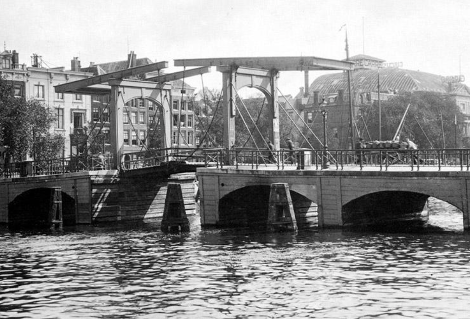 Amstelsbrug 107-01